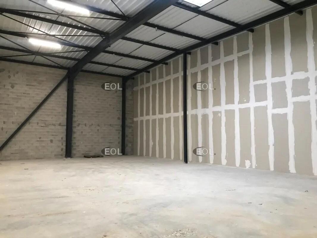 Light Industrial in Marseille to rent Interior Photo- Image 1 of 5