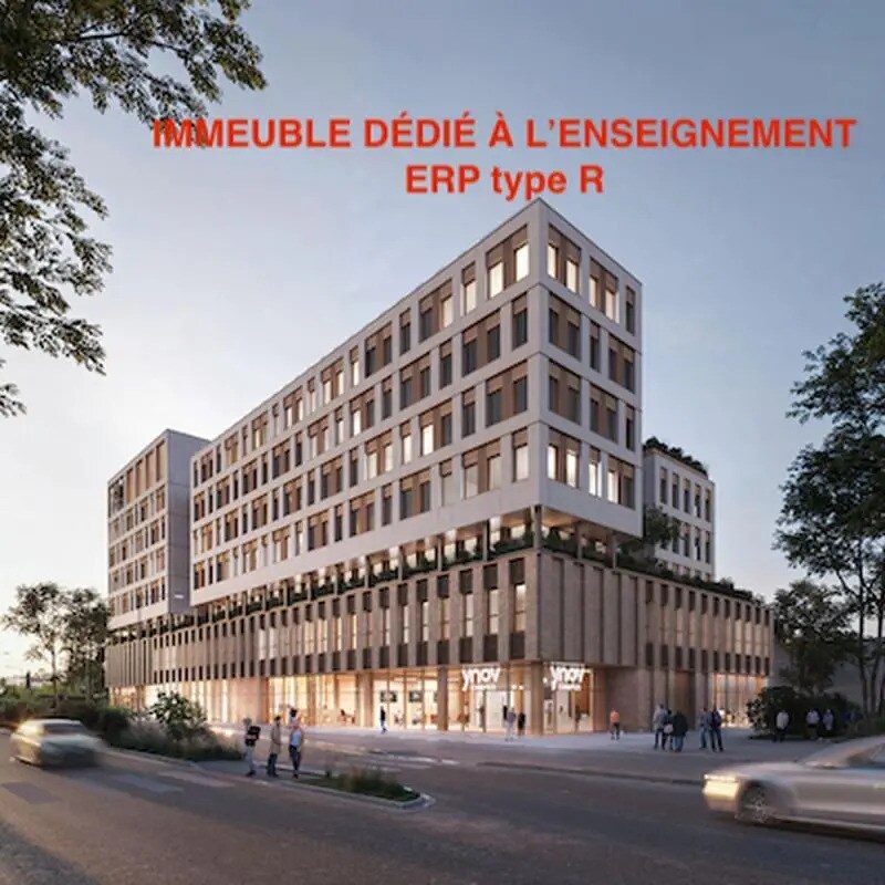Location Bureaux 5 605 m² - Photo 1