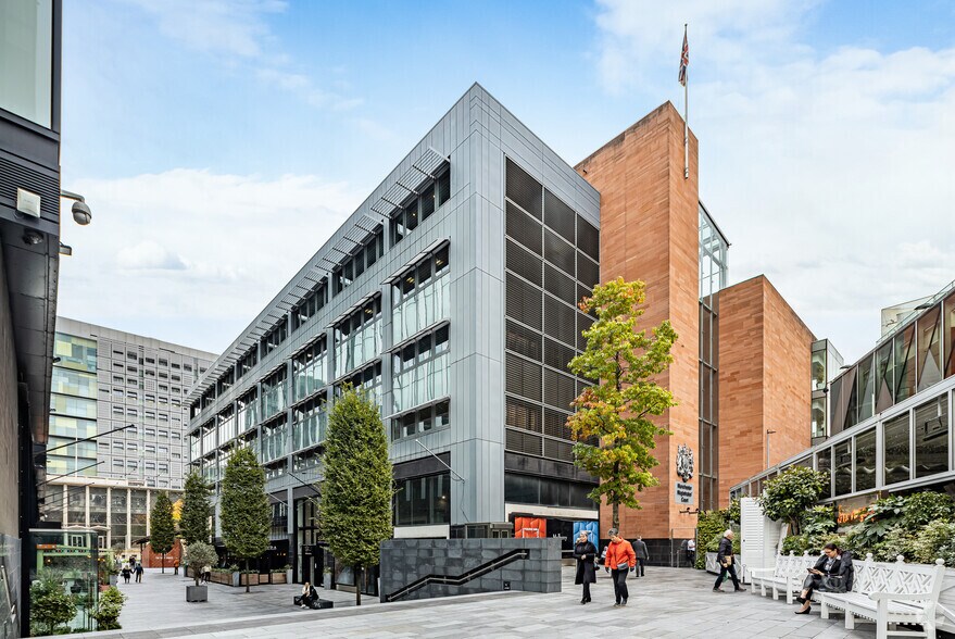 The Avenue, Manchester for sale - Primary Photo - Image 1 of 1