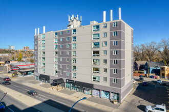 314 14th St NW, Calgary, AB for sale Primary Photo- Image 1 of 1