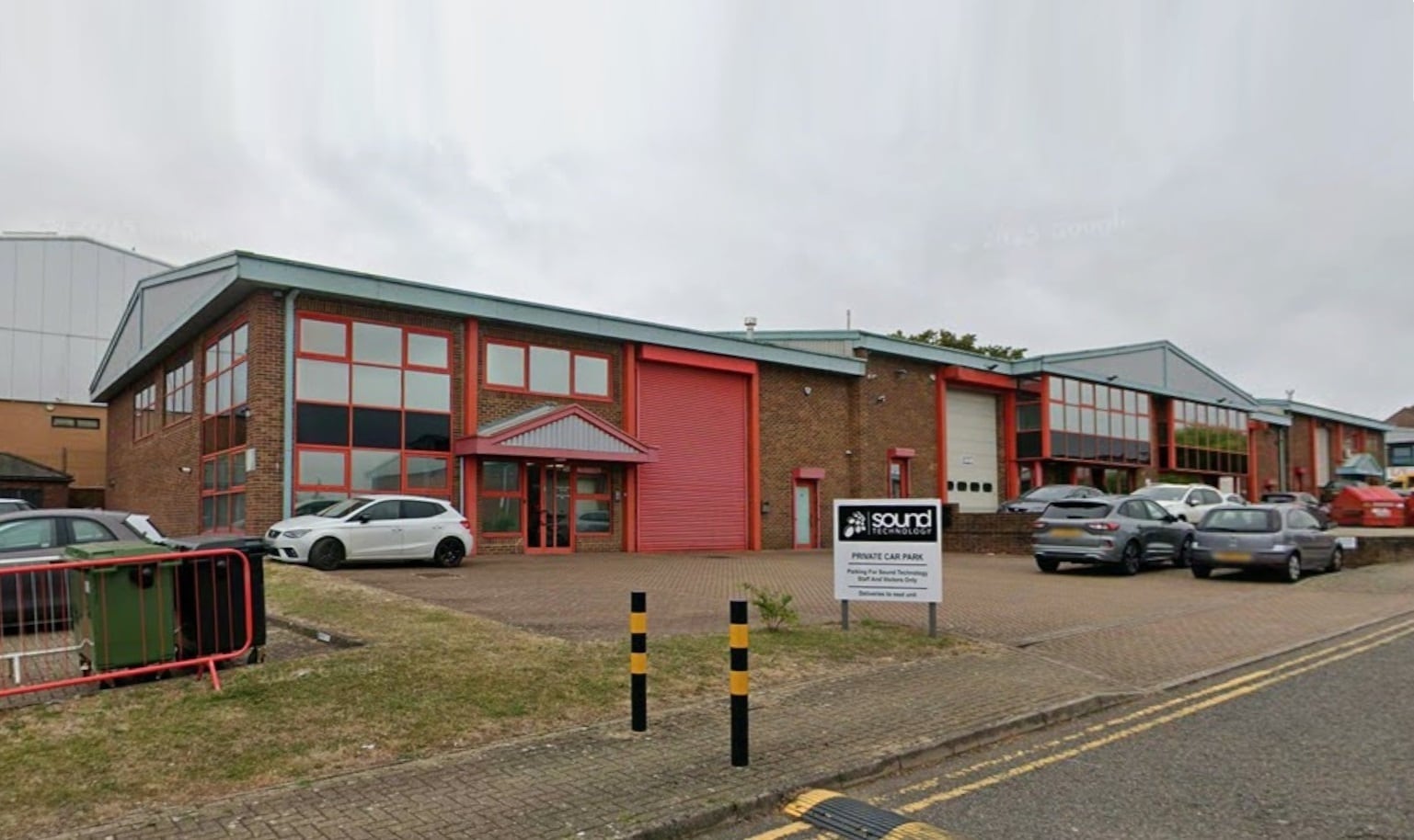 1 Amor Way, Letchworth Garden City to rent Building Photo- Image 1 of 2