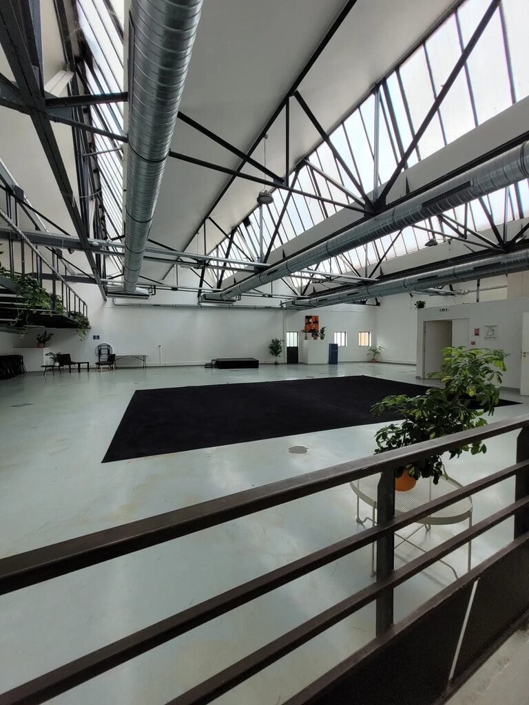 Vente Bureaux 4 686 m² - Photo 1