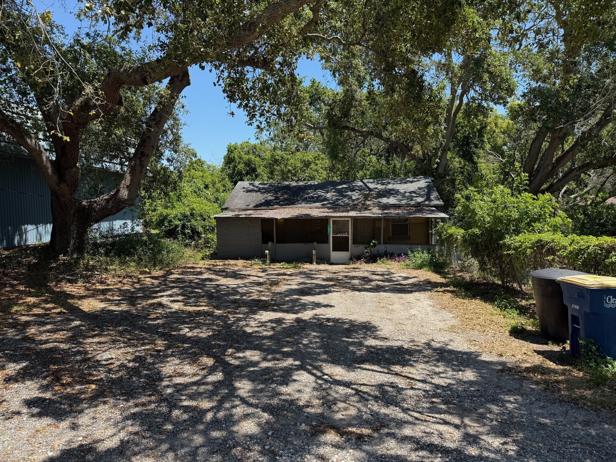 1867 Douglas Ave, Clearwater, FL to rent Primary Photo- Image 1 of 5