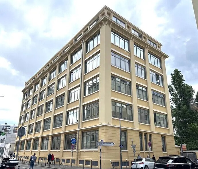 1 Rue Du Docteur Pierre-Fleury Papillon, Villeurbanne to rent - Building Photo - Image 1 of 10