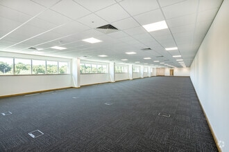 Claps Gate Ln, London to rent Interior Photo- Image 1 of 6