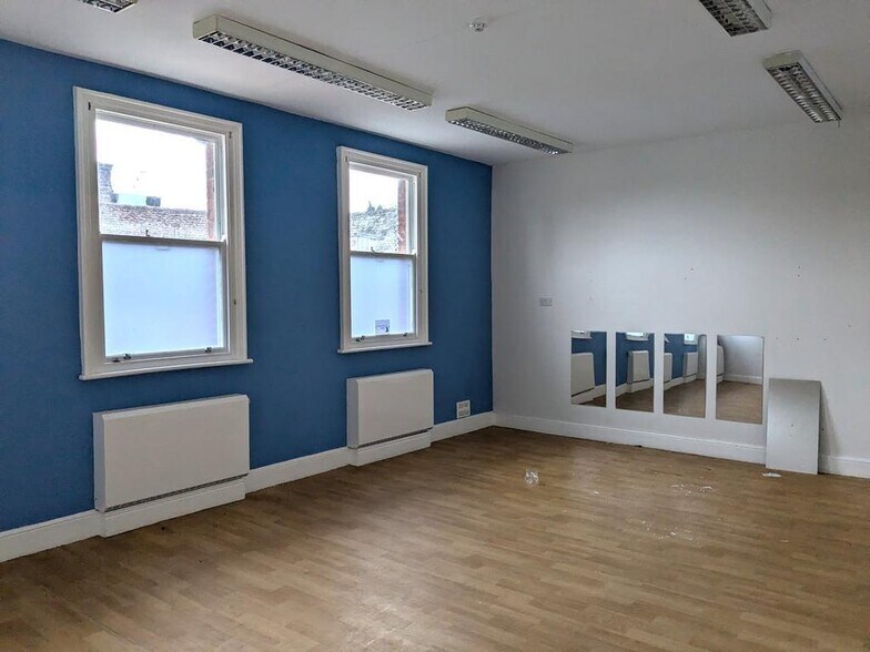 106-108 High St, Godalming for sale - Building Photo - Image 2 of 8