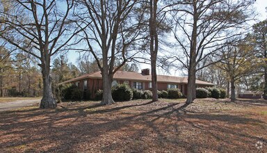 24 Saddle Hill Ln, Prosperity, SC for sale Primary Photo- Image 1 of 1