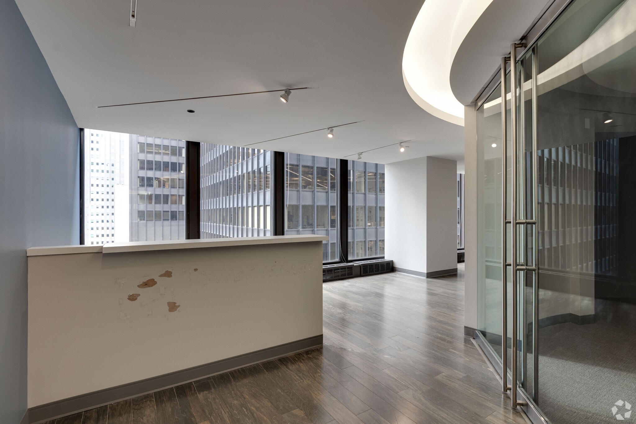 233 N Michigan Ave, Chicago, IL to rent Interior Photo- Image 1 of 5
