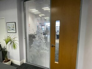 11-13 High St, Hythe to rent Interior Photo- Image 1 of 5