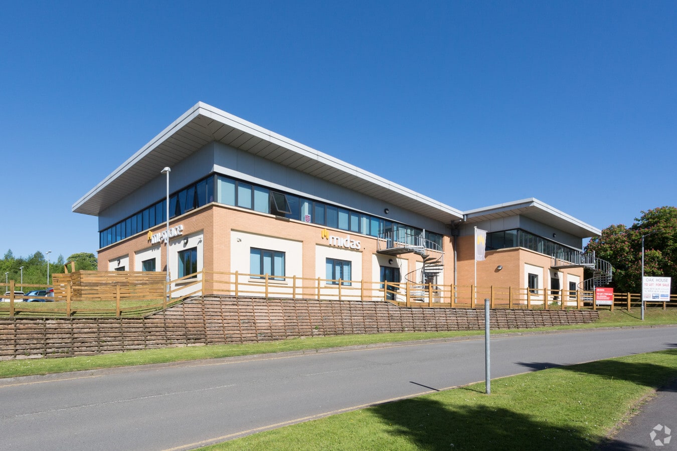 Lakeside Dr, Newport NP10 8BD UK