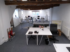 48 Middlebridge St, Romsey to rent Interior Photo- Image 2 of 4