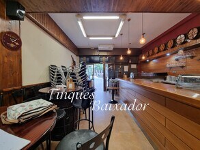 Retail in L'Hospitalet de Llobregat, Barcelona to rent Interior Photo- Image 2 of 7