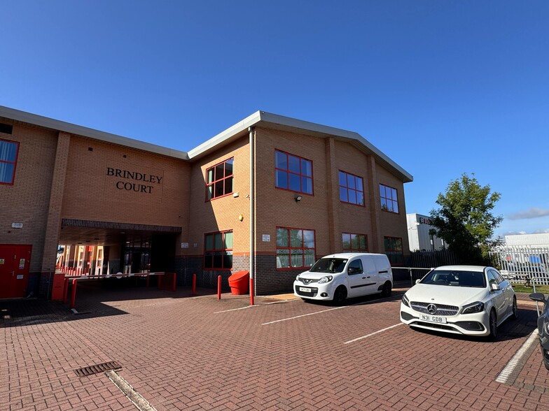Gresley Rd, Worcester to rent - Building Photo - Image 3 of 27
