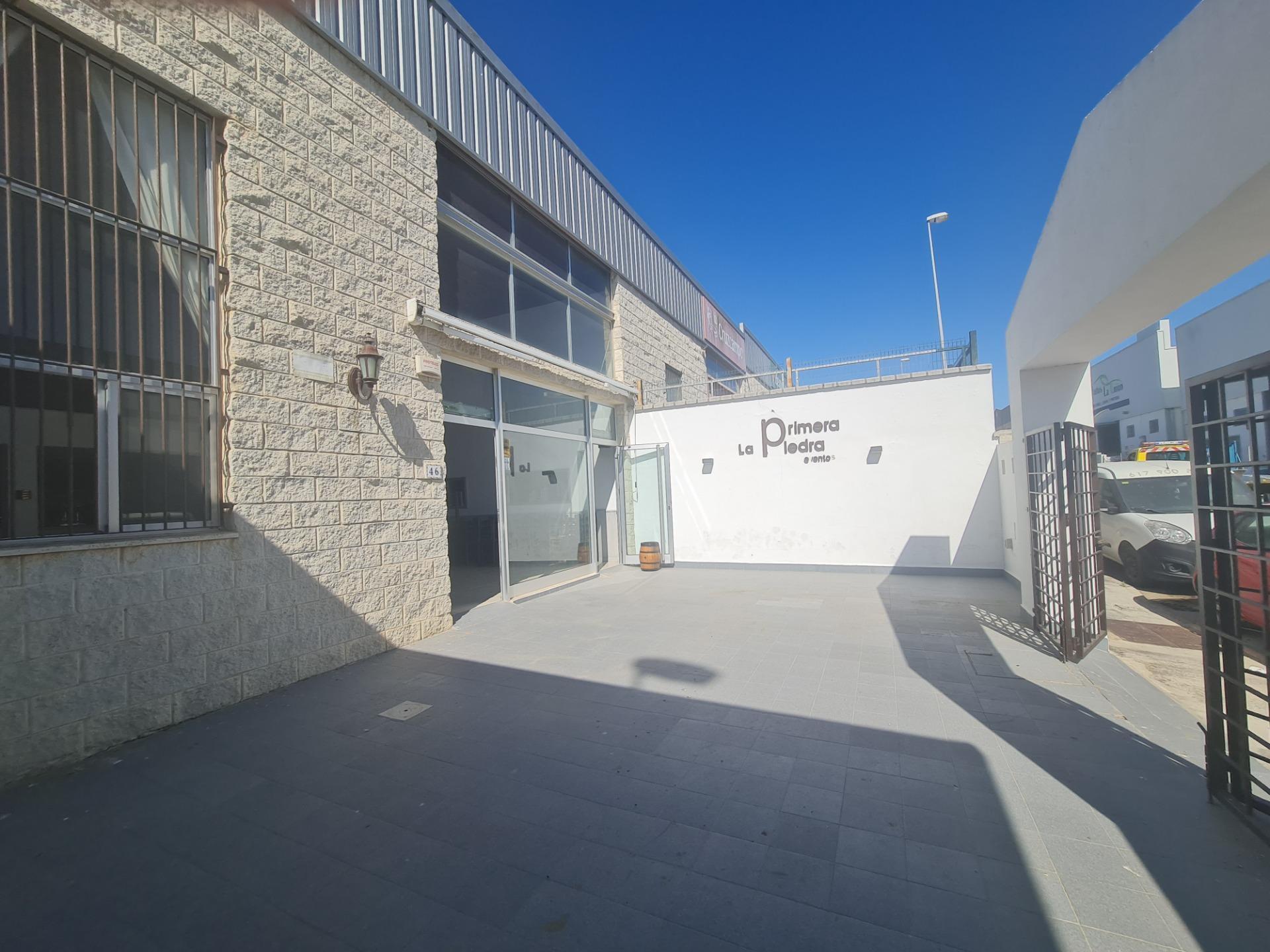Retail in Conil de la Frontera, Cádiz for sale Building Photo- Image 1 of 14