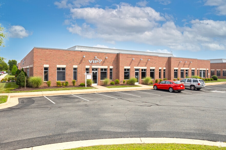 45189 Research Pl, Ashburn, VA to rent - Building Photo - Image 2 of 8