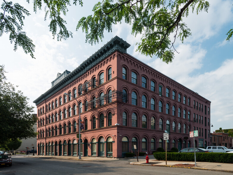 514 Fulton St, Troy, NY for rent - Building Photo - Image 1 of 26