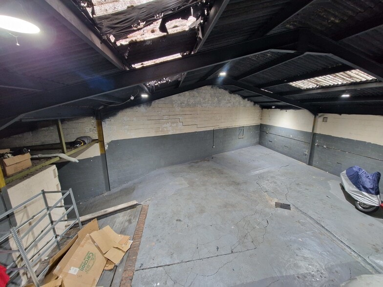 16 Lloyd St, Derby for sale - Building Photo - Image 2 of 7