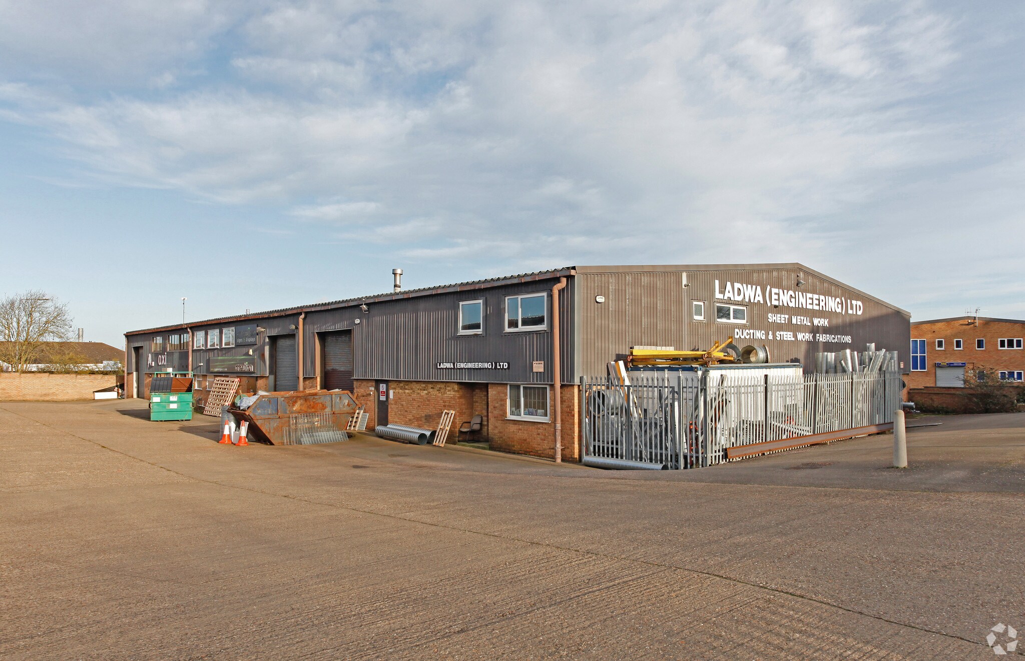 3 Wellingborough Rd, Rushden for sale Primary Photo- Image 1 of 1