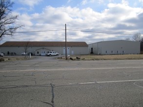 Industrial in Warren, OH for sale Primary Photo- Image 1 of 1