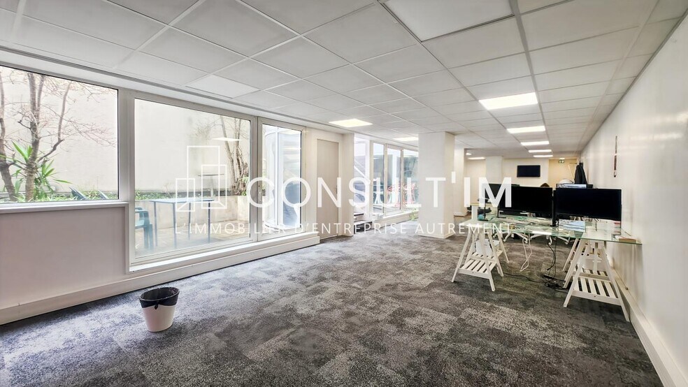 Office in Boulogne-Billancourt to rent - Building Photo - Image 1 of 7