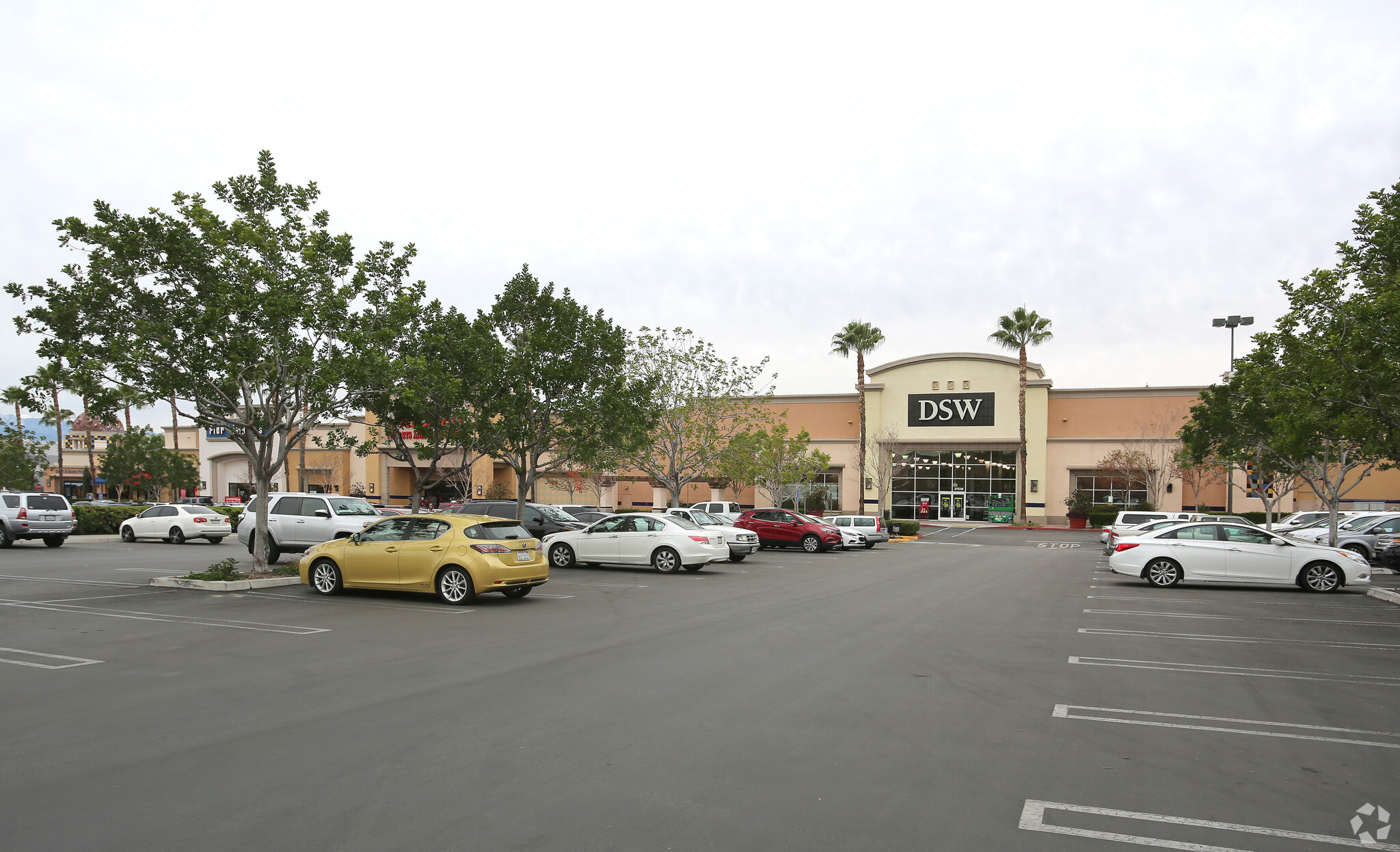 27320-27550 Lugonia, Redlands 92374 - Citrus Plaza | LoopNet.co.uk