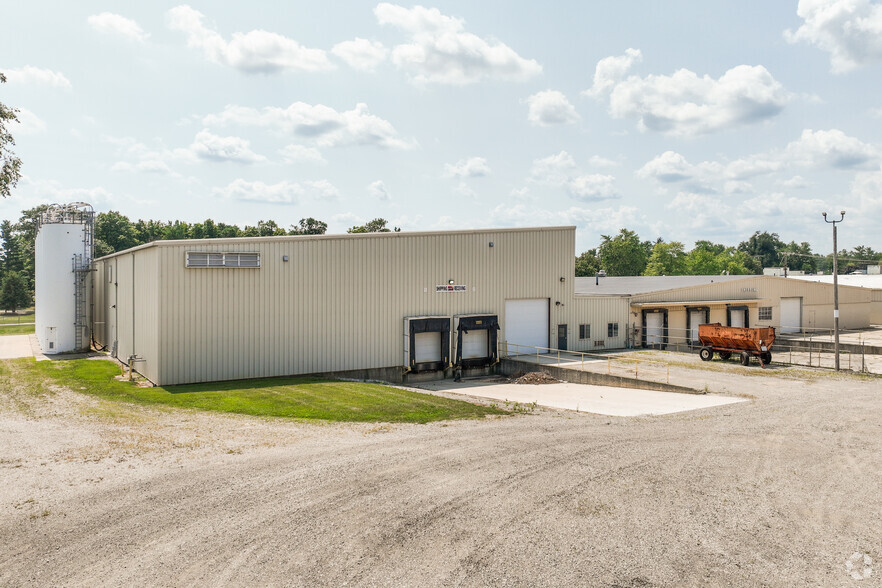 240 E Industrial Pky, Fayette, OH for sale - Primary Photo - Image 1 of 1