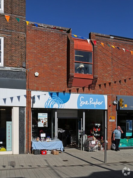 29 London Rd, Bognor Regis for sale - Primary Photo - Image 1 of 1