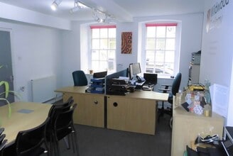 66 Cricklade St, Cirencester to rent Interior Photo- Image 2 of 5