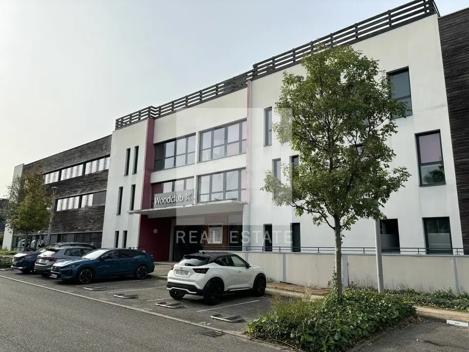 97 Allée Alexandre Borodine, Saint-Priest to rent Building Photo- Image 1 of 14