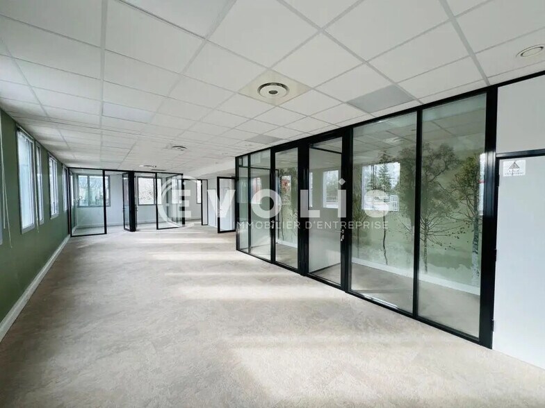 11 Boulevard Archimède, Champs-sur-Marne to rent - Interior Photo - Image 3 of 10