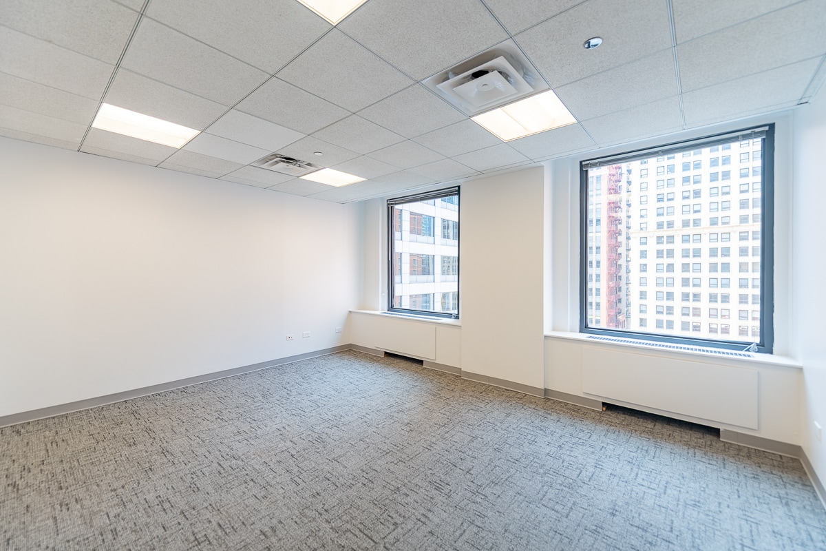 134 N LaSalle St, Chicago, IL to rent Interior Photo- Image 1 of 6