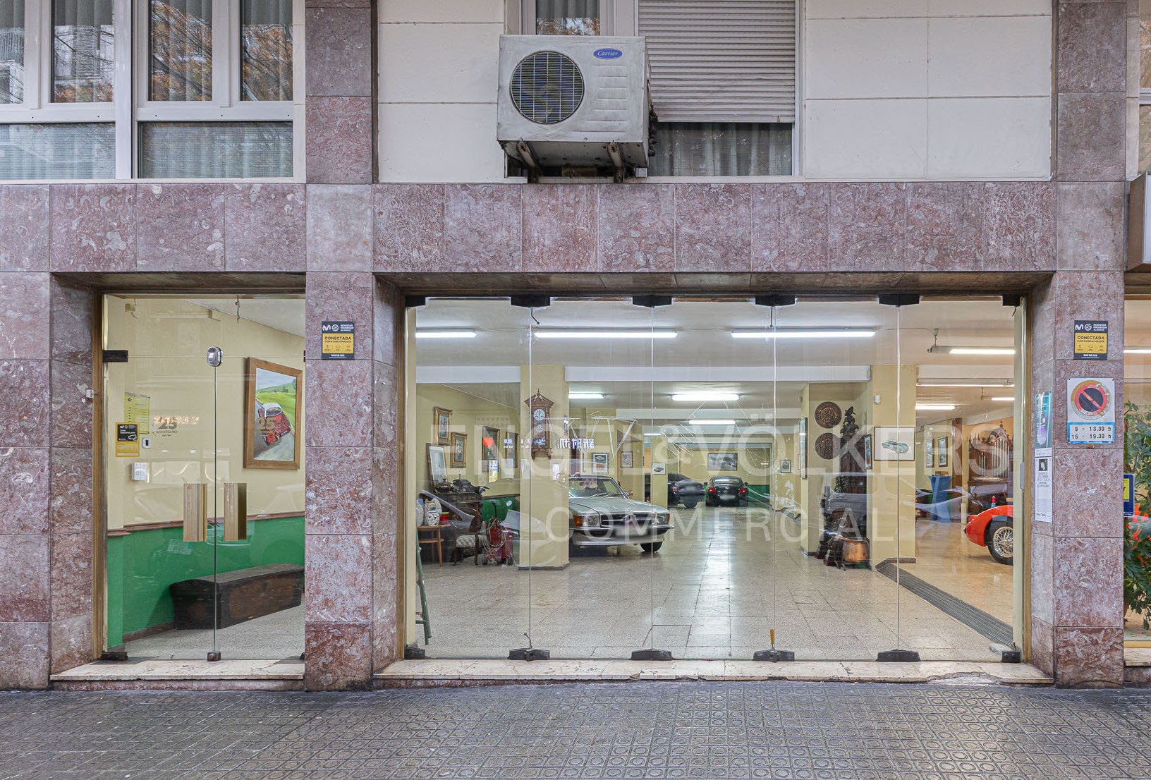 Retail in Barcelona, Barcelona to rent Interior Photo- Image 1 of 9