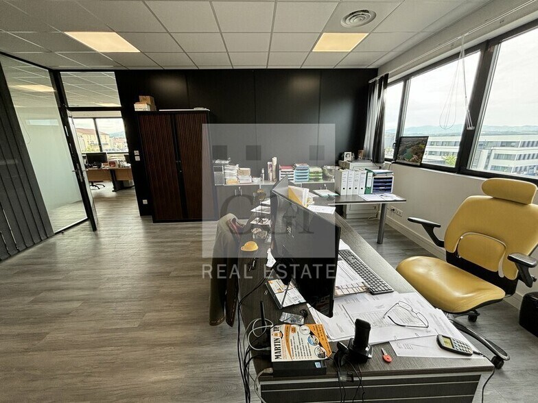Office in Chasse-sur-Rhône to rent - Interior Photo - Image 3 of 10
