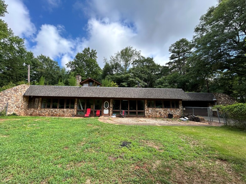 1111 Fork Shoals Rd, Greenville, SC for sale - Building Photo - Image 1 of 25