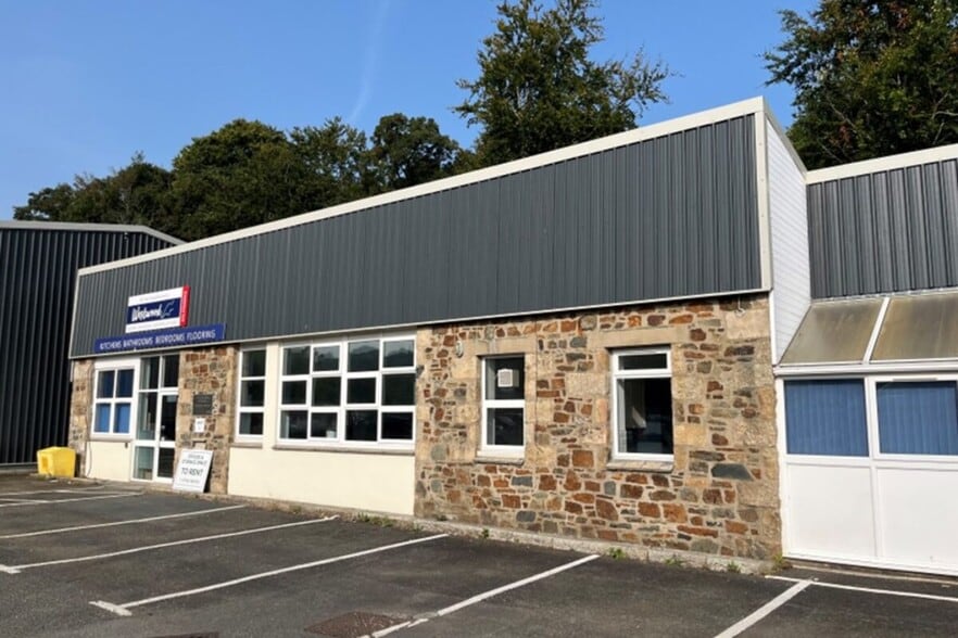 North Rd, Okehampton to rent - Building Photo - Image 3 of 16