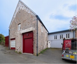 La Rue De La Vallee, Jersey for rent Building Photo- Image 1 of 5