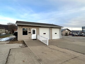 4501 Mormon Coulee Rd, La Crosse, WI for rent Building Photo- Image 1 of 7