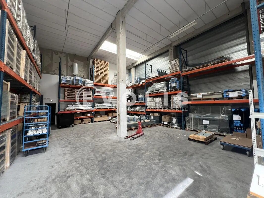 40 Rue Vladimir Jankelevitch, Émerainville to rent Interior Photo- Image 1 of 6