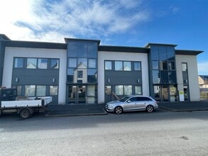 Cranwell Rd, Weston Super Mare to rent Building Photo- Image 2 of 5