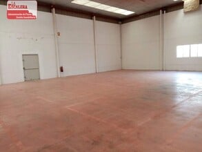Industrial in Onil, Alicante to rent Interior Photo- Image 2 of 2