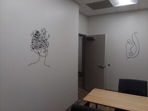 3927 Waring Rd, Oceanside, CA to rent Interior Photo- Image 2 of 12