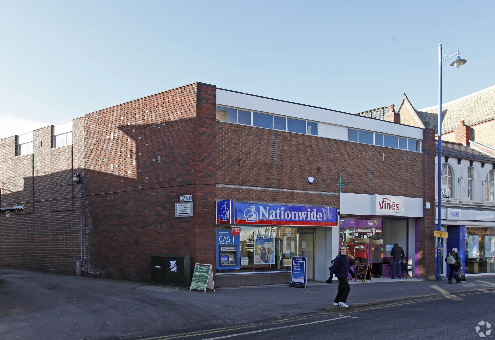 103-105 High St, Stourbridge for sale Primary Photo- Image 1 of 1