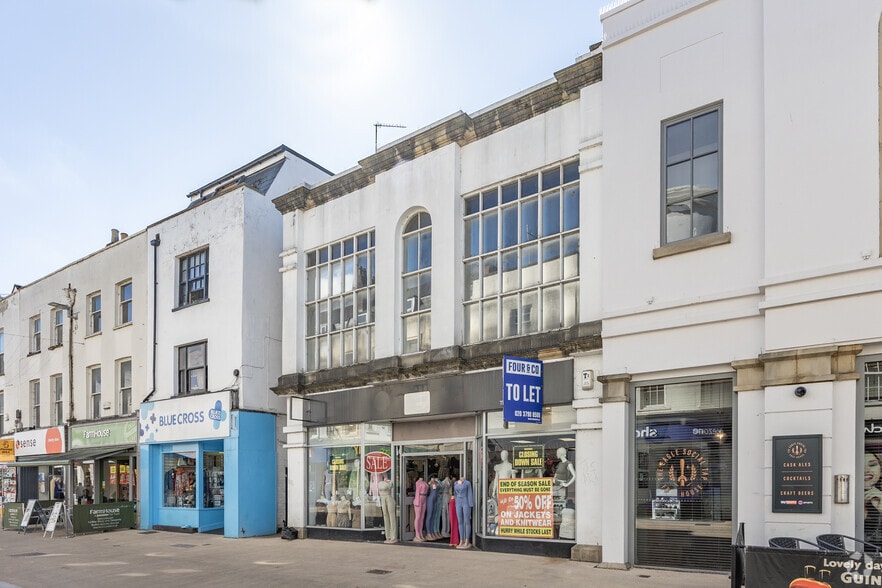 100 High St, Cheltenham to rent - Building Photo - Image 2 of 2