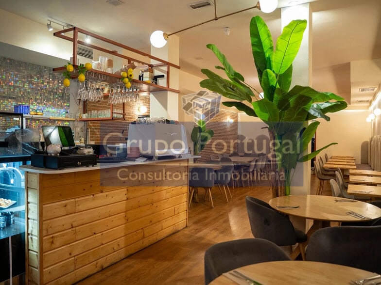 Retail in Madrid, Madrid to rent - Interior Photo - Image 1 of 4