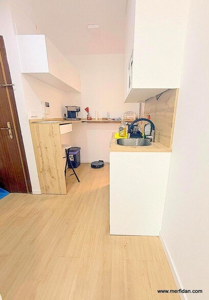 Office in Fuenlabrada, Madrid to rent - Building Photo - Image 3 of 3