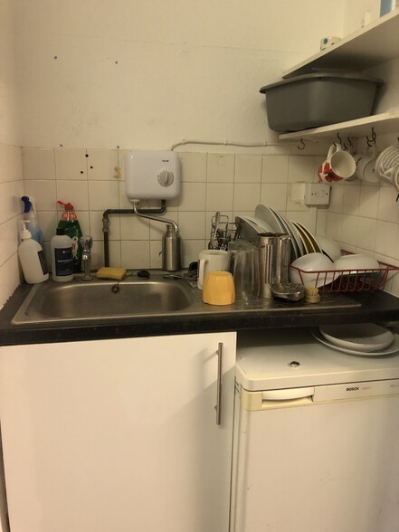 26 George St, Hove to rent - Building Photo - Image 2 of 6