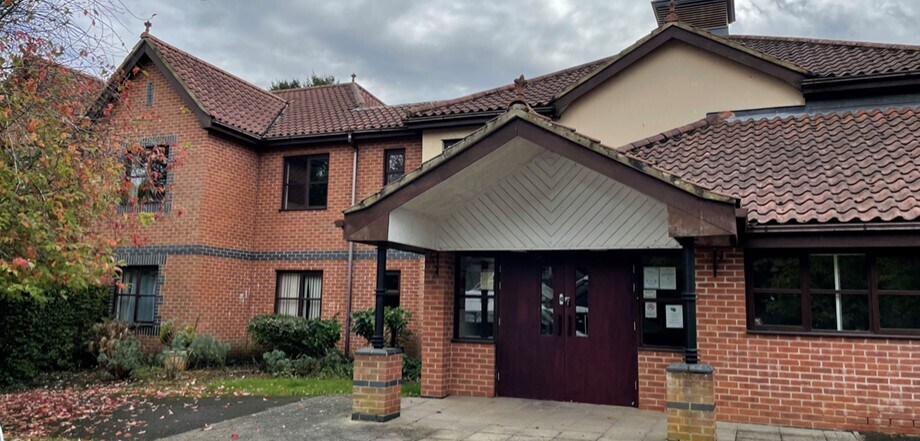 Windhill, Bishop's Stortford for sale - Building Photo - Image 1 of 1