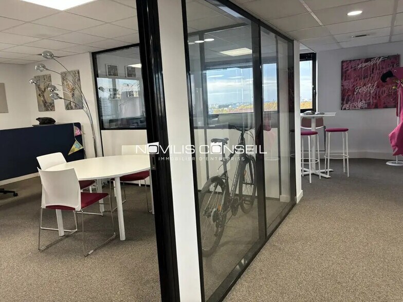 Office in Toulouse to rent - Building Photo - Image 3 of 13