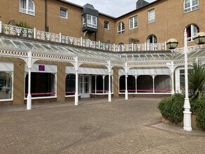 1-40 Village Sq, Brighton to rent Building Photo- Image 2 of 9