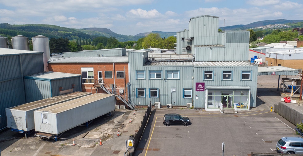 Avana Business Park, Rogerstone to rent - Primary Photo - Image 1 of 8